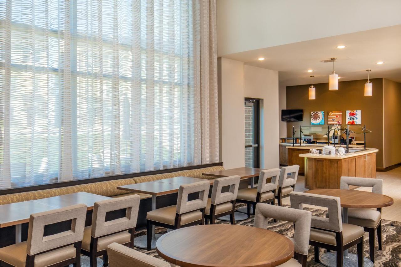 Staybridge Airport By Ihg Hotel 3*