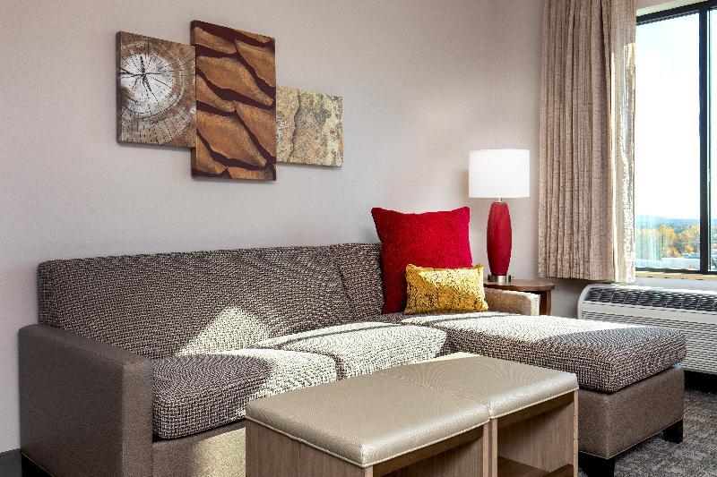 Staybridge Airport By Ihg 3*